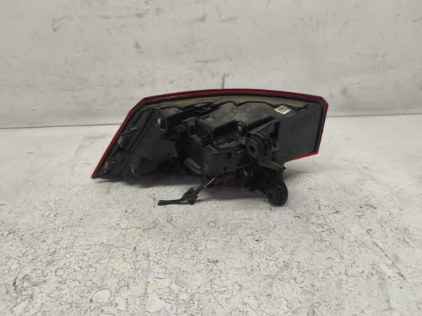 FEU ARRIERE DROIT VW - Vue 2